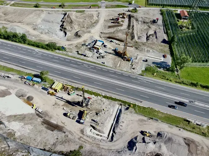 Ausführung der Arbeiten beim Projekt Innstufe Imst-Haiming - Querung A12 durch Keller Grundbau