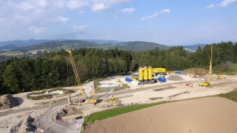 Der Blick auf die St. Kanzian Baustelle