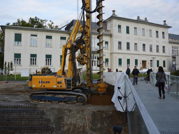 SOB Pfähle bei der MUG Straßenbahnverlängerung Linie 7