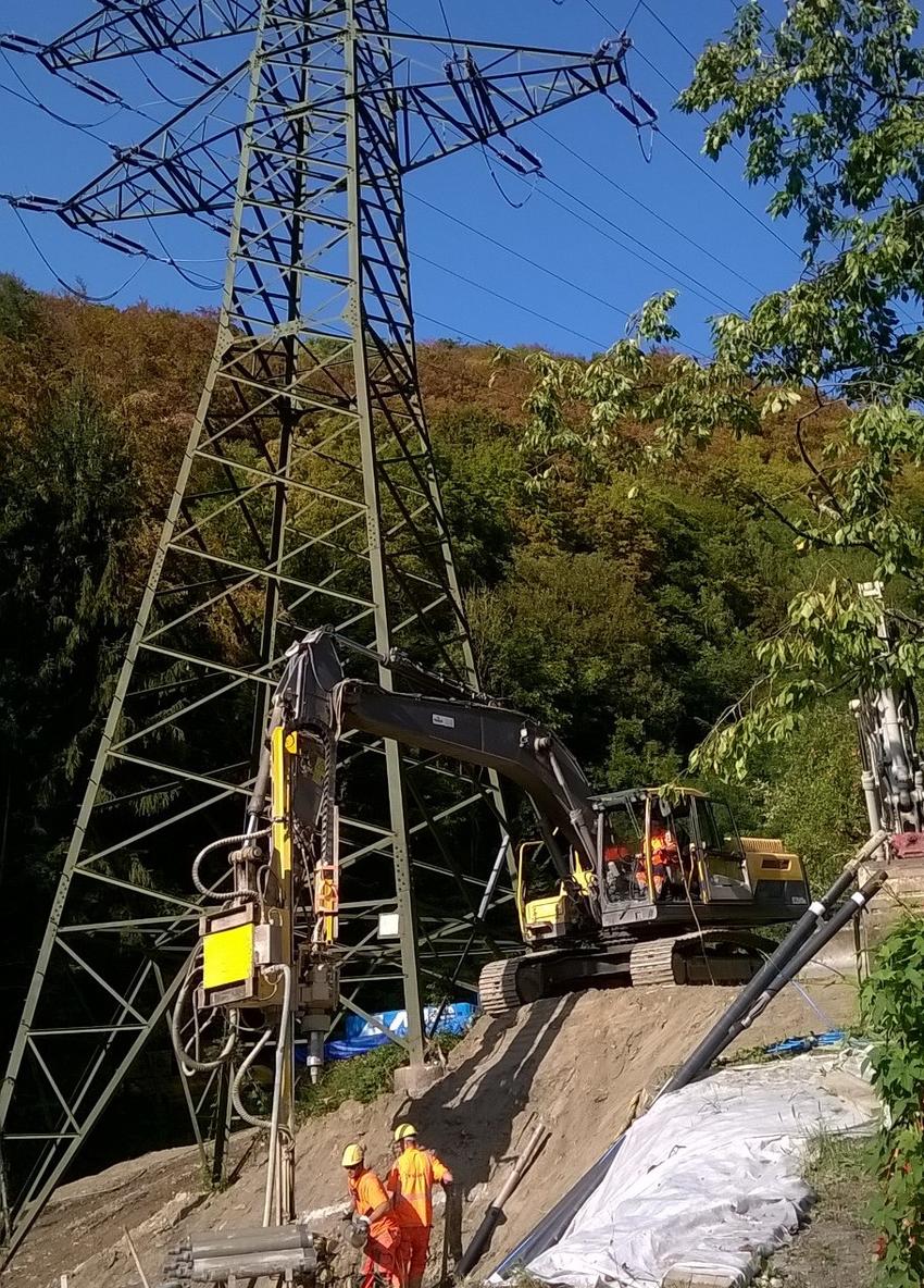 Herstellung von Mikropfählen zur Fundierung von Masten